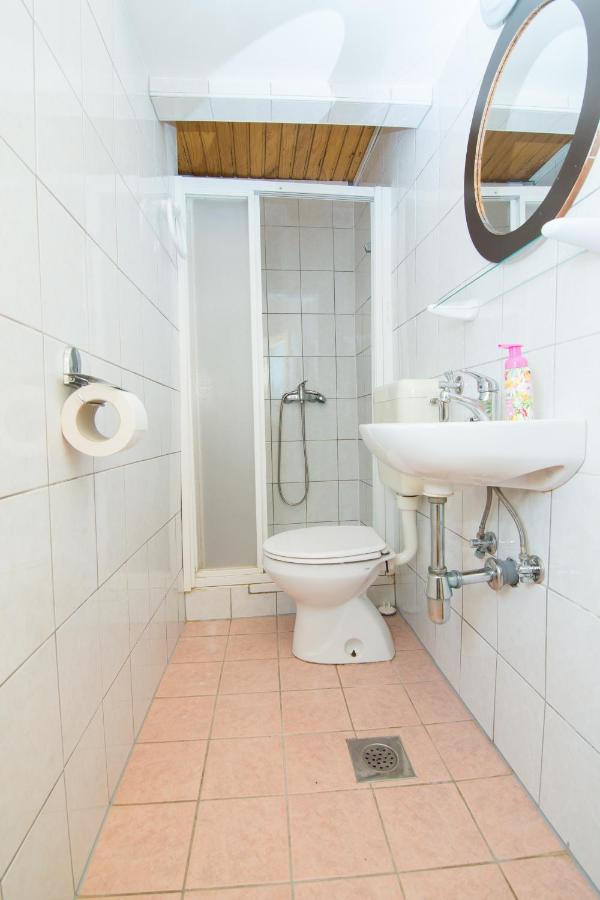 Hostel Flora Мали-Лошинь Экстерьер фото