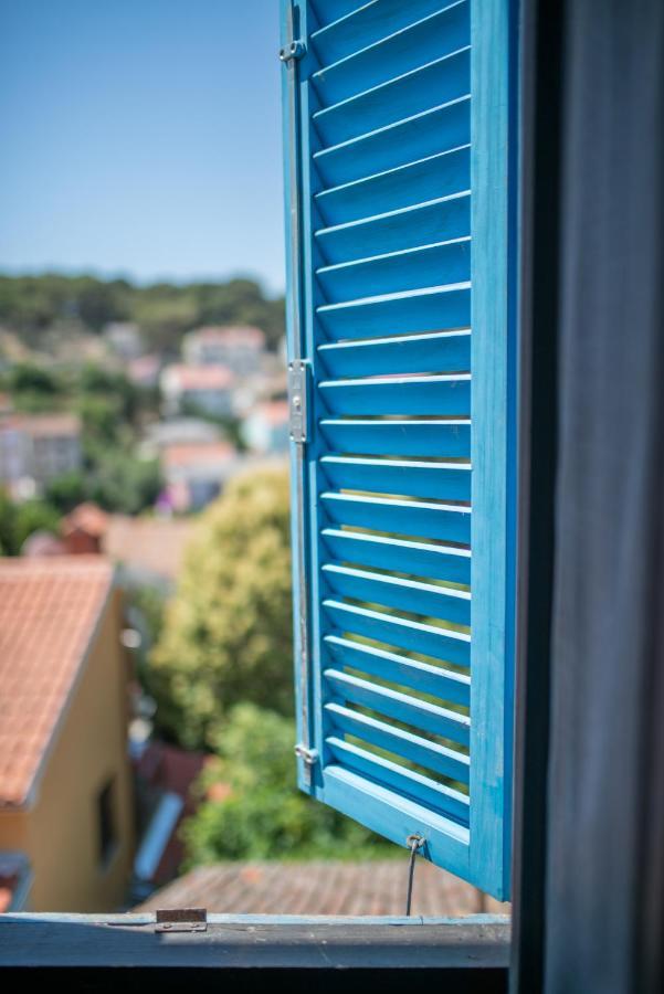 Hostel Flora Мали-Лошинь Экстерьер фото